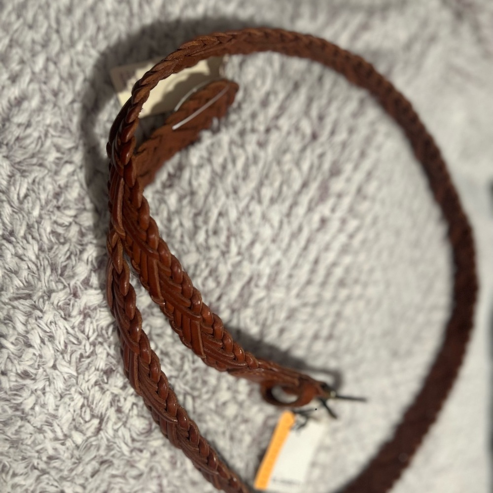 Woman’s belt